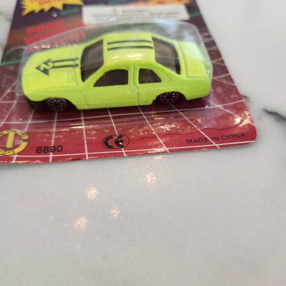 90’s Die Cast Metal Car 6890 Series (4 cars) - Tai Cheong Toys - Picture 4 of 5